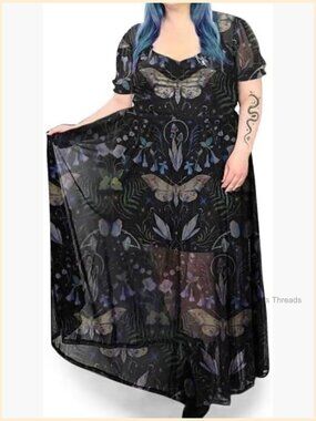 Plus Size Chiffon Maxi Dress with Forest Nature Print Sweetheart Neckline